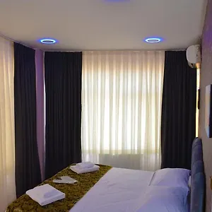 Rodion Estambul